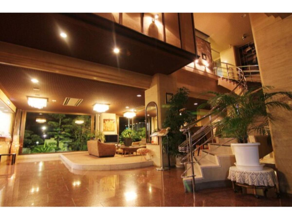 Miyakonojo Sun Plaza Hotel Buitenkant foto