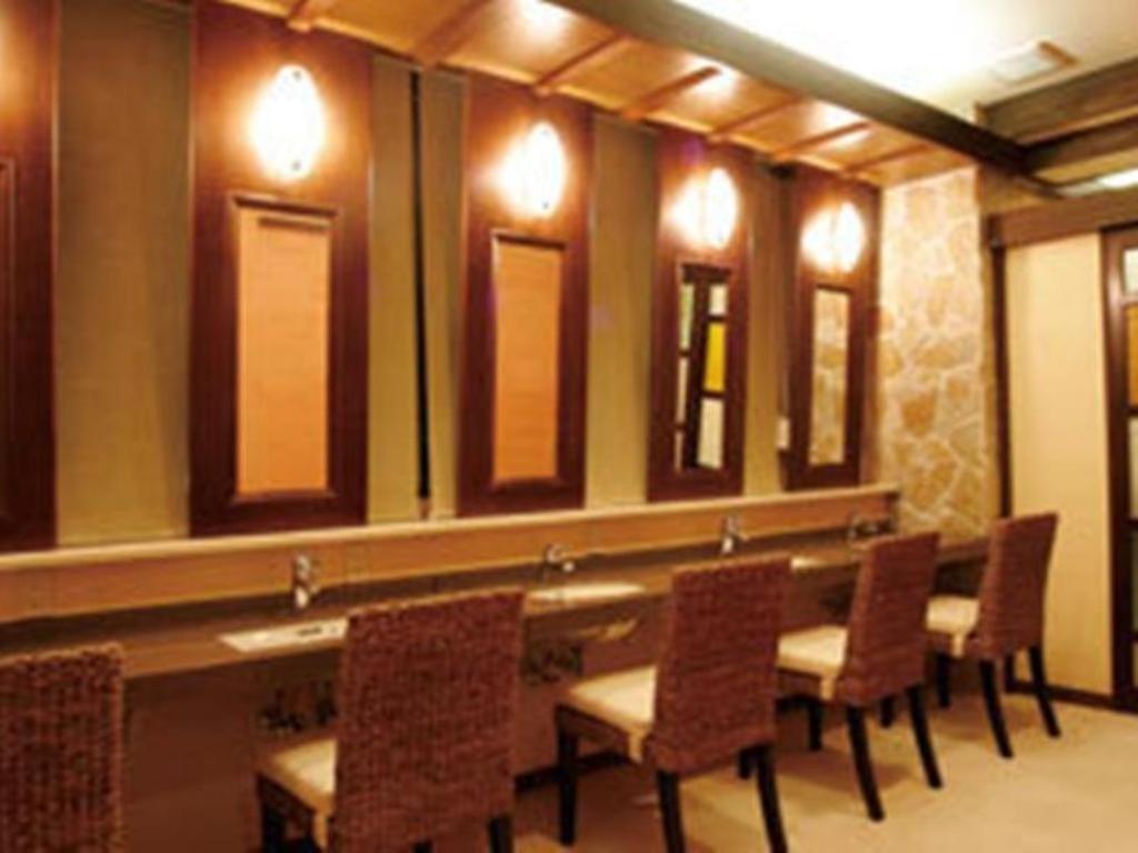 Miyakonojo Sun Plaza Hotel Buitenkant foto